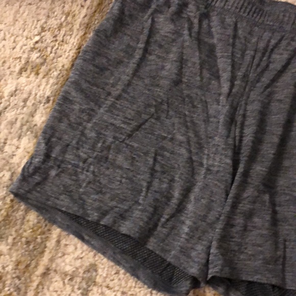 All in Motion Men’s XL athletic shorts - Picture 2 of 3